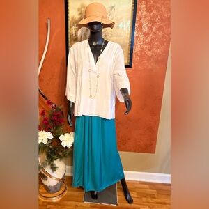 Elizabeth and James Turquoise Petite Peated Maxi Skirt